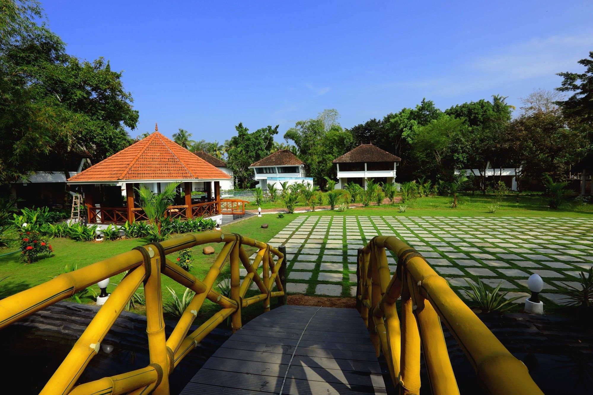 Nihara Resort And Spa Коччи Экстерьер фото
